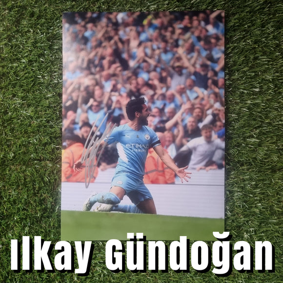 İlkay Gündoğan Signed Manchester City Photos