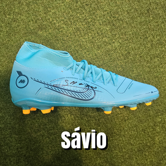 Sávio signed Nike Boots