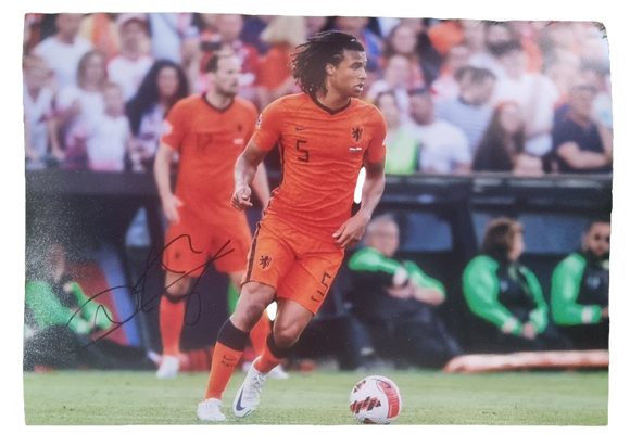 Nathan Aké signed Netherlands Photos