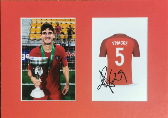 Ruben Vinagre Signed Portugal Displays