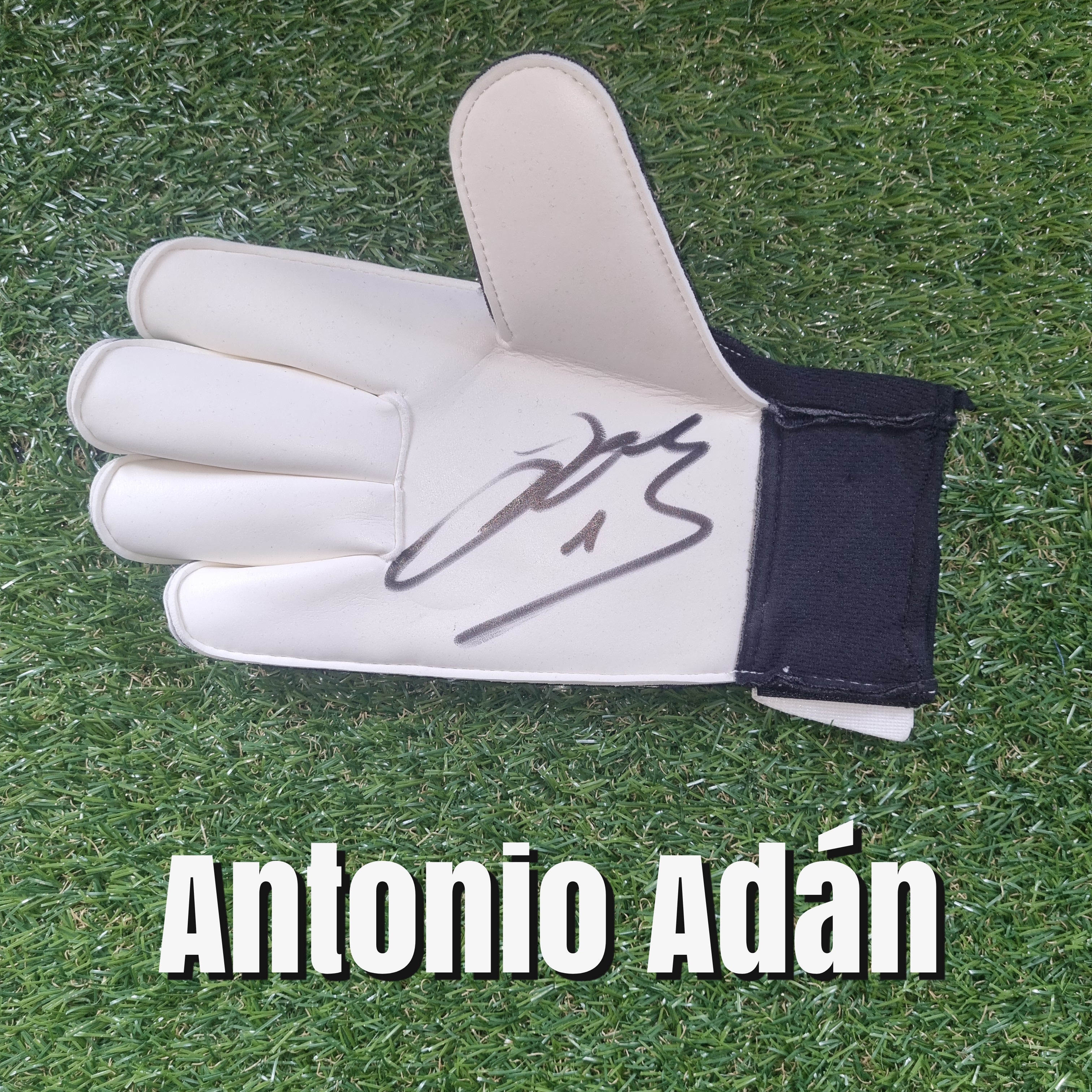 Antonio Adán Signed Goalkeeper Glove - Right Glove