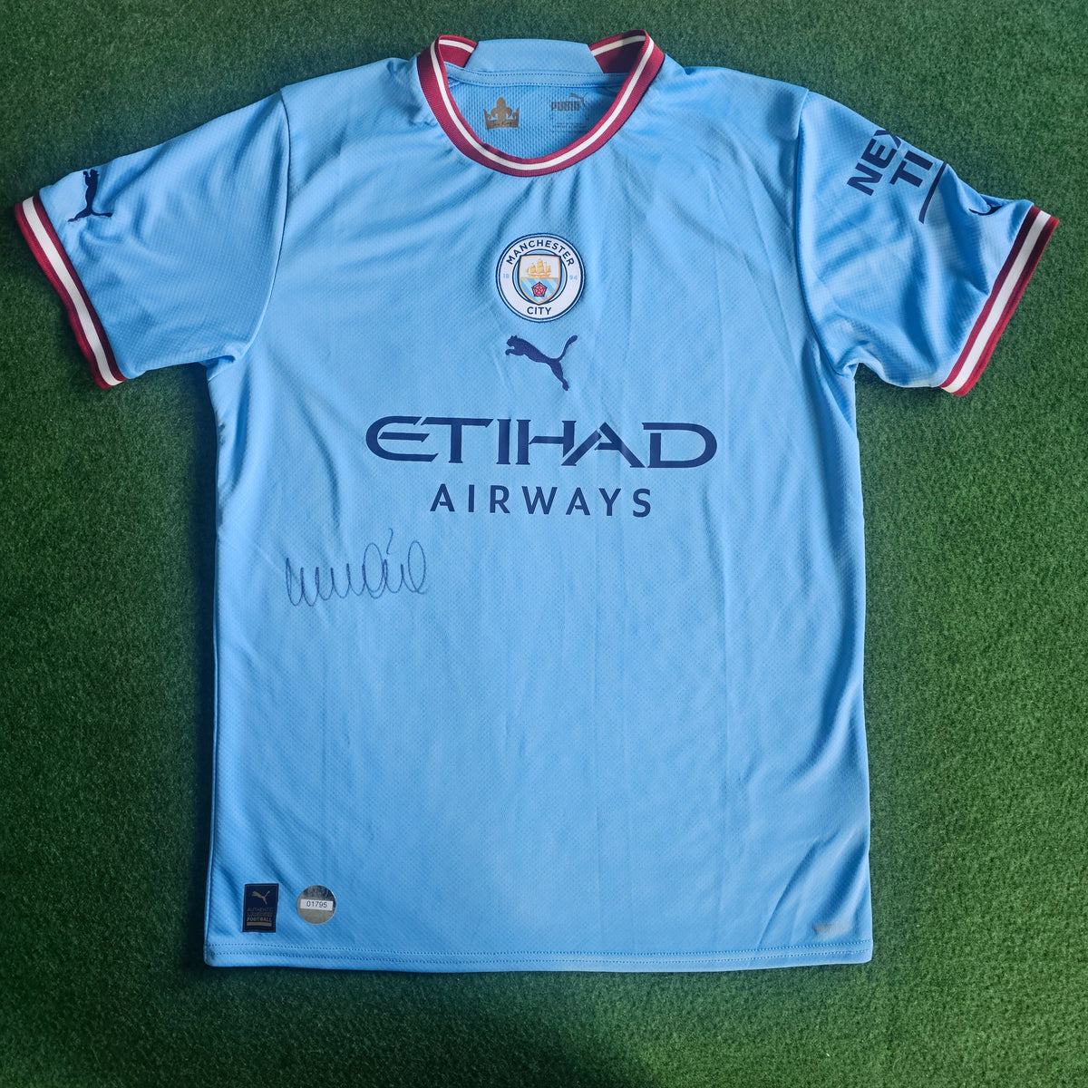 Kyle Walker Signed 22/23 Home Shirt | Club COA