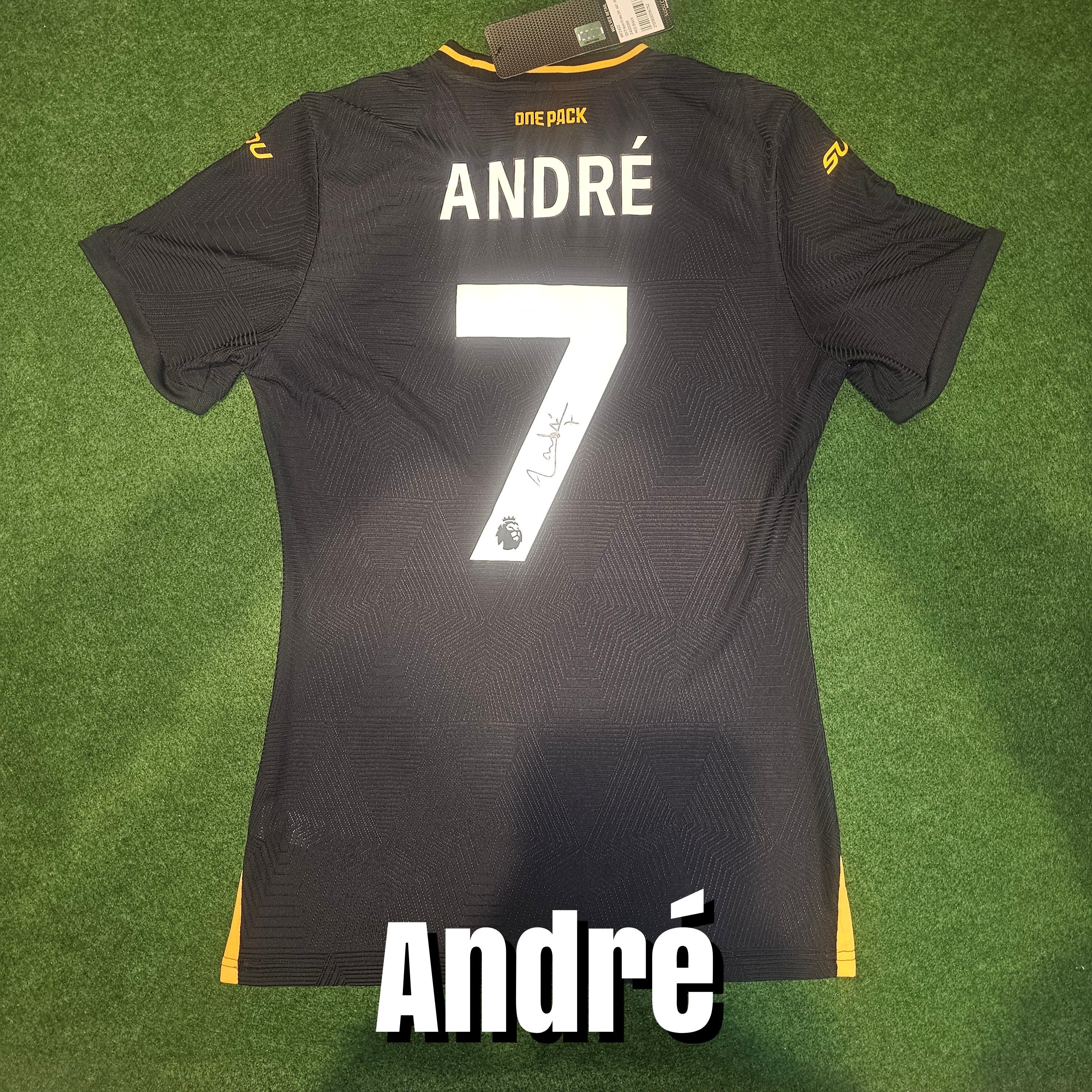 André Signed 2024/25 Wolves Away Shirt - Player Issue - André 7