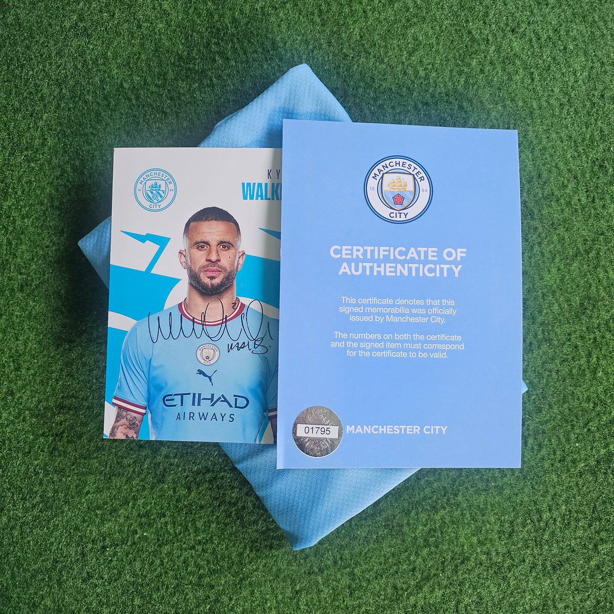 Kyle Walker Signed 22/23 Home Shirt | Club COA